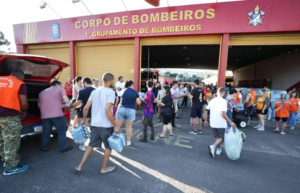 Curitibanos aderem à campanha de ajuda ao Rio Grande do Sul e lotam pontos de arrecadação na cidade