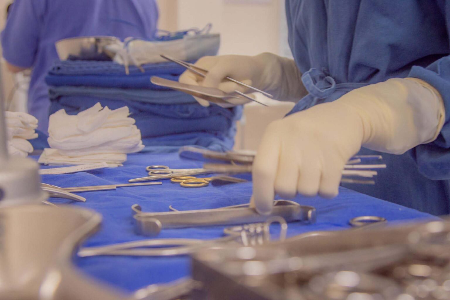 Instrumentadores cirúrgicos do Paraná defendem legalidade da cobrança de honorários e reforçam compromisso com transparência