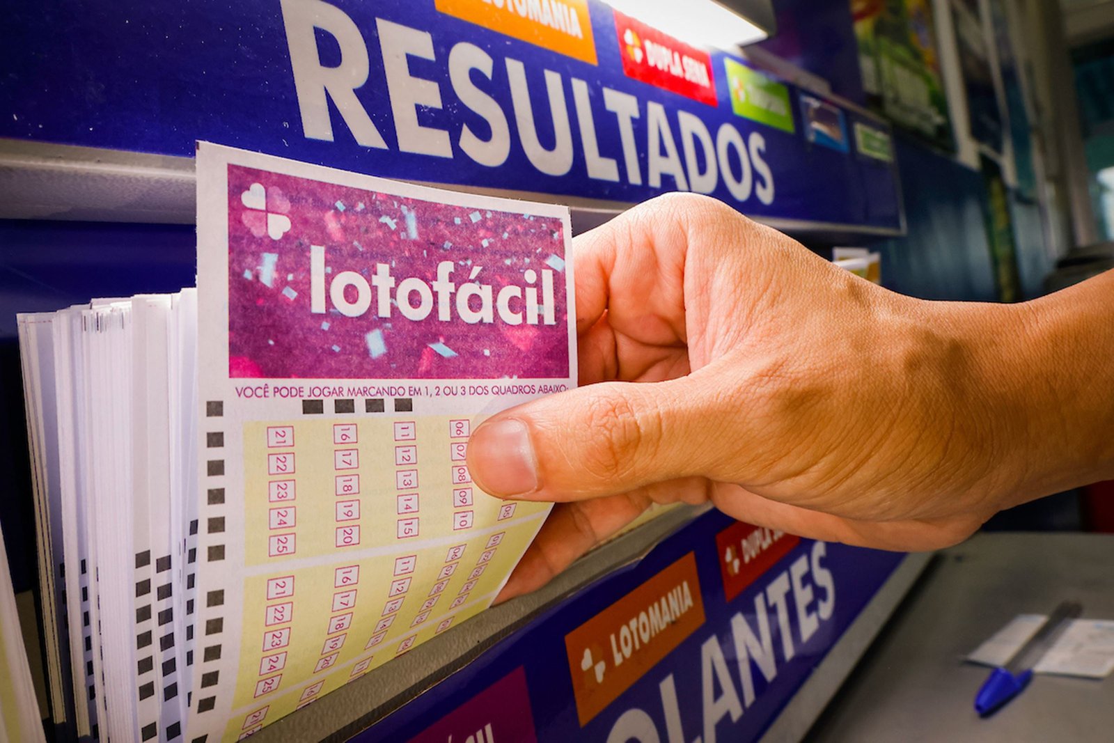 Resultados das Loterias: Confira os números sorteados na Lotofácil 3753