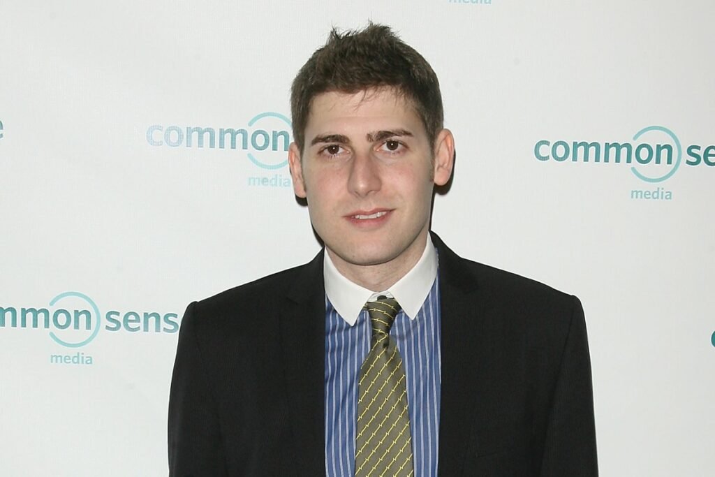 Eduardo Saverin lidera ranking dos bilionários brasileiros em 2026