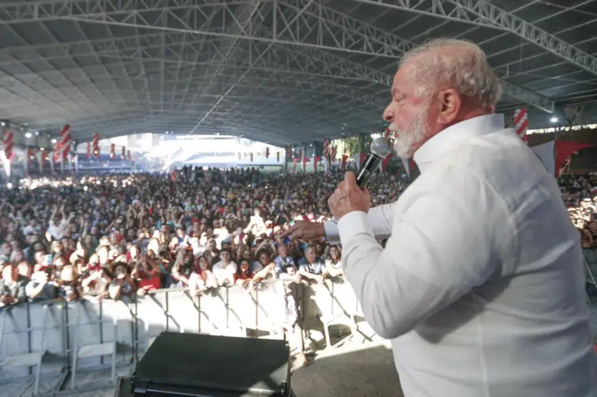 Lula promove ato de lançamento da campanha com foco em seu passado sindical