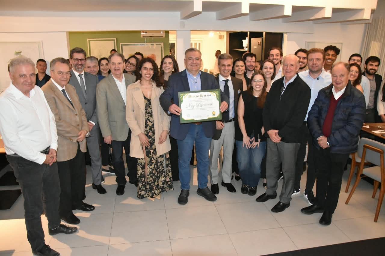 Ney Leprevost recebe prêmio “Guerreiro da Saúde” do Colégio Brasileiro de Cirurgia Digestiva