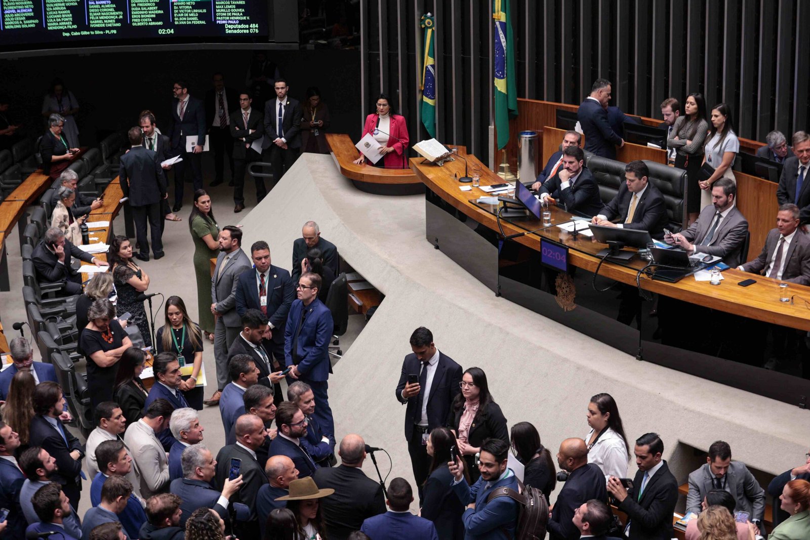 Congresso Nacional se fortalece e diminui dependência de presidenciáveis