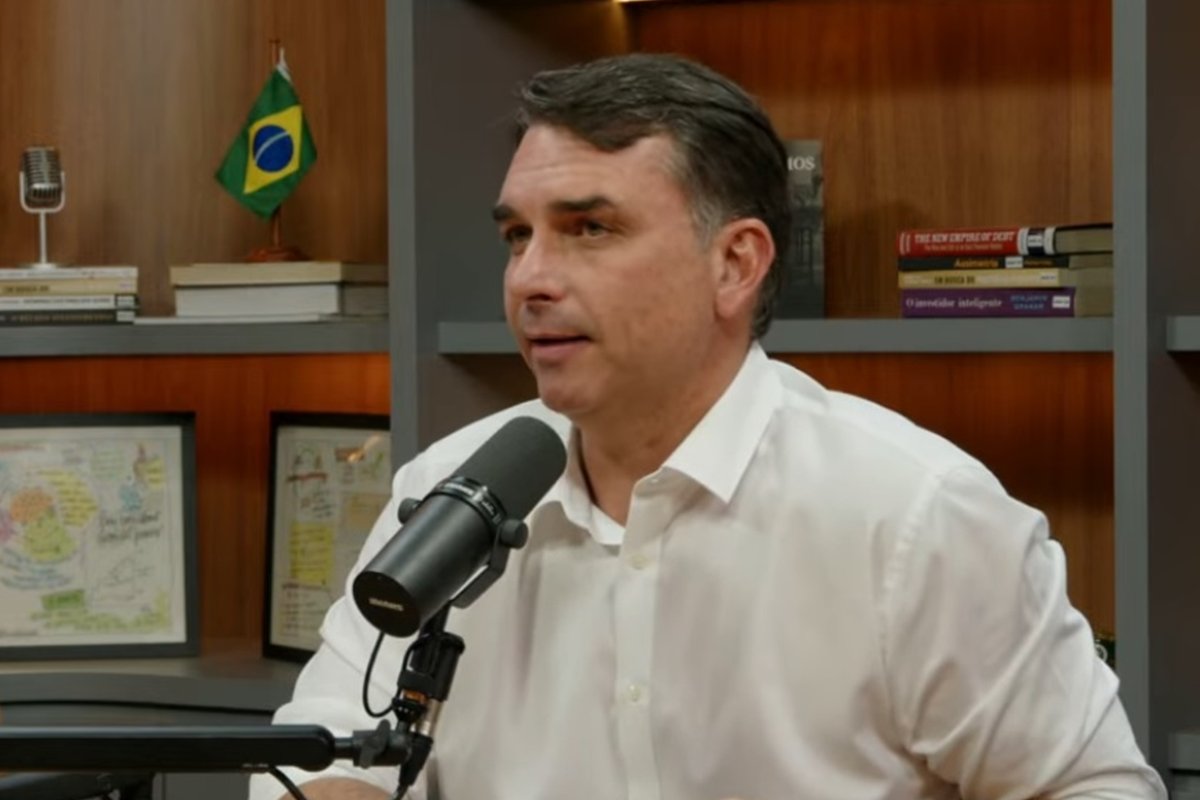 Flávio Bolsonaro defende inclusão de indígenas e critica visão estereotipada