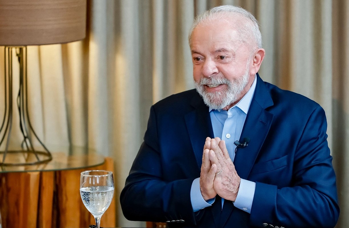 Lula afirma que Lulinha será responsabilizado se envolvido em crime e critica assessores