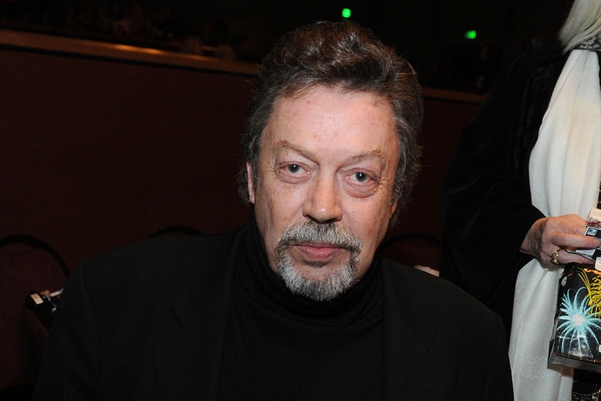 Falece Tim Curry, ícone do cinema e do teatro, aos 80 anos