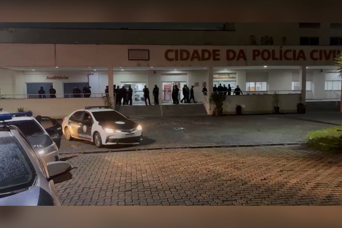 Polícia Civil realiza operação contra quadrilha de carros clonados no Rio de Janeiro