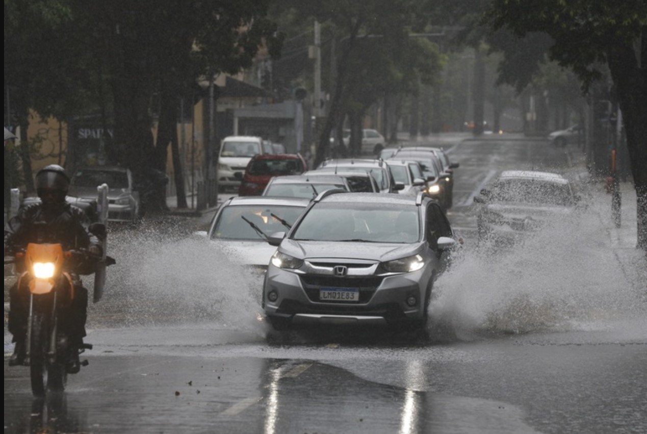 Alerta severo de tempestade é emitido para o Rio de Janeiro