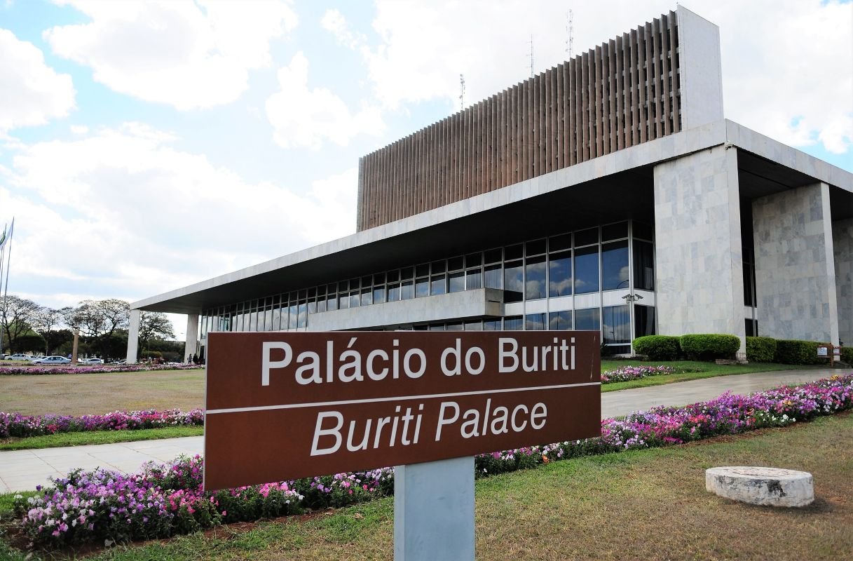 Candidatos ao GDF intensificam campanha no último sábado antes da eleição