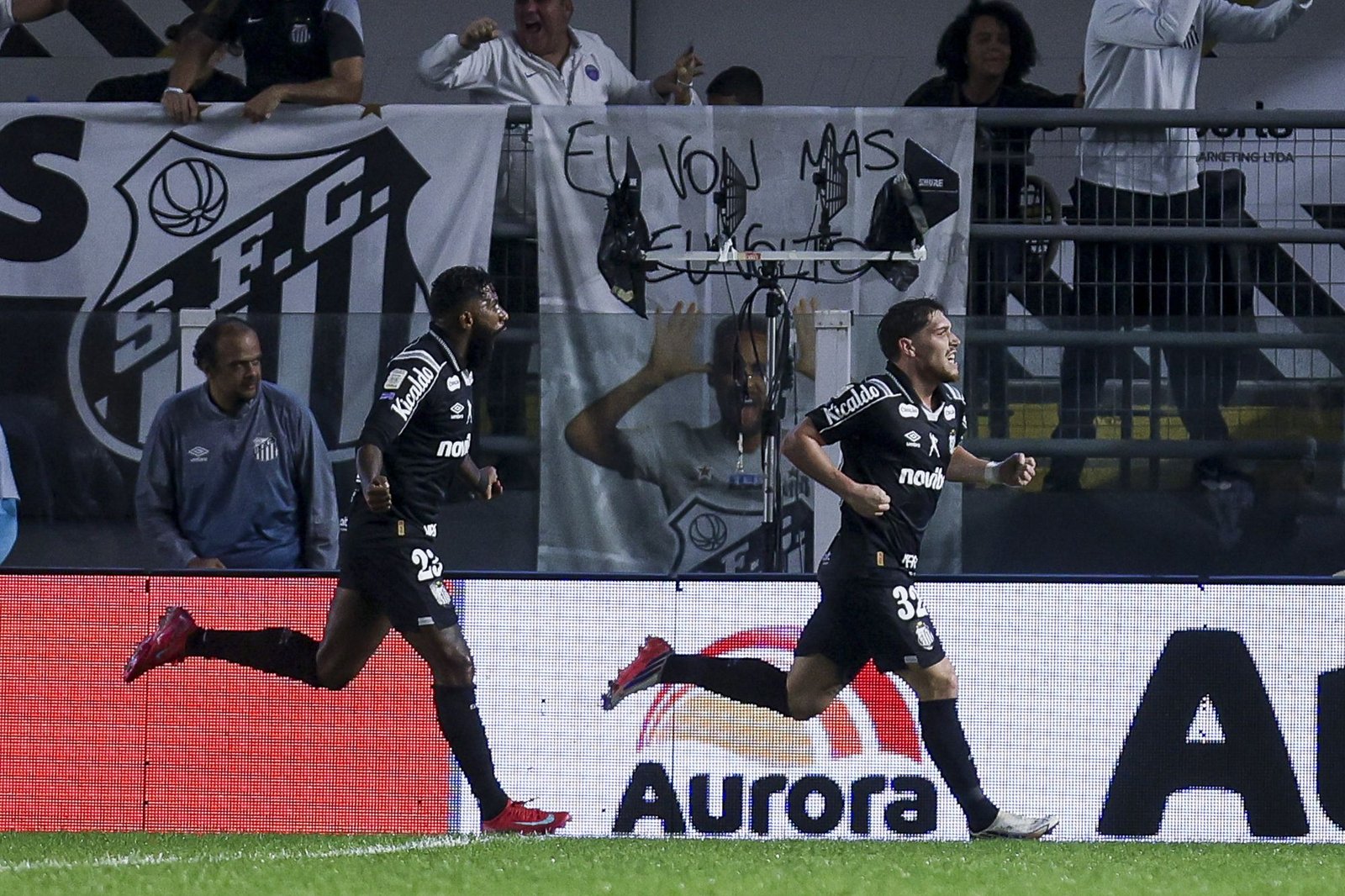 Santos conquista terceira vitória seguida ao vencer Cruzeiro no Brasileirão