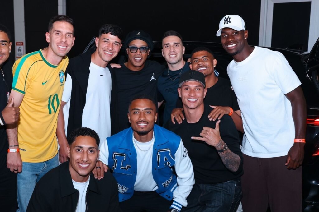 Athletico-Pr celebra Ronaldinho Gaúcho em partida festiva na Arena da Baixada
