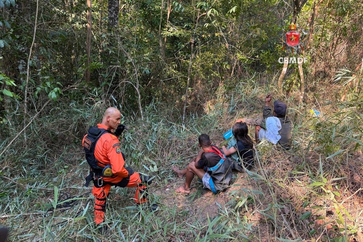 Resgate de trio em trilha no Grande Colorado, em Sobradinho